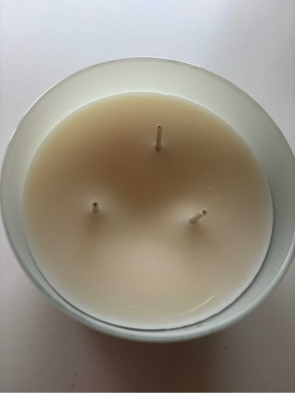 White Barn Laundry Day Candle NEW ITEM Final Sale - Picture 3 of 5